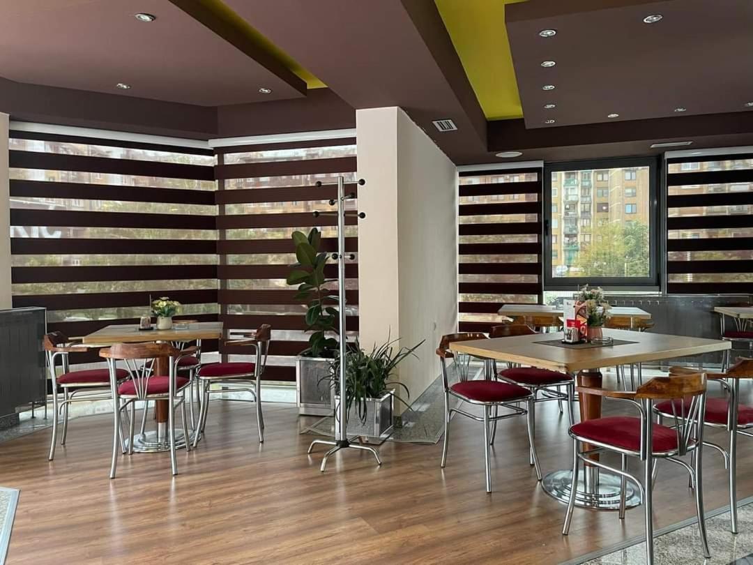 Hotel Brkic Sarajevo Airport - Free Parking Exterior photo