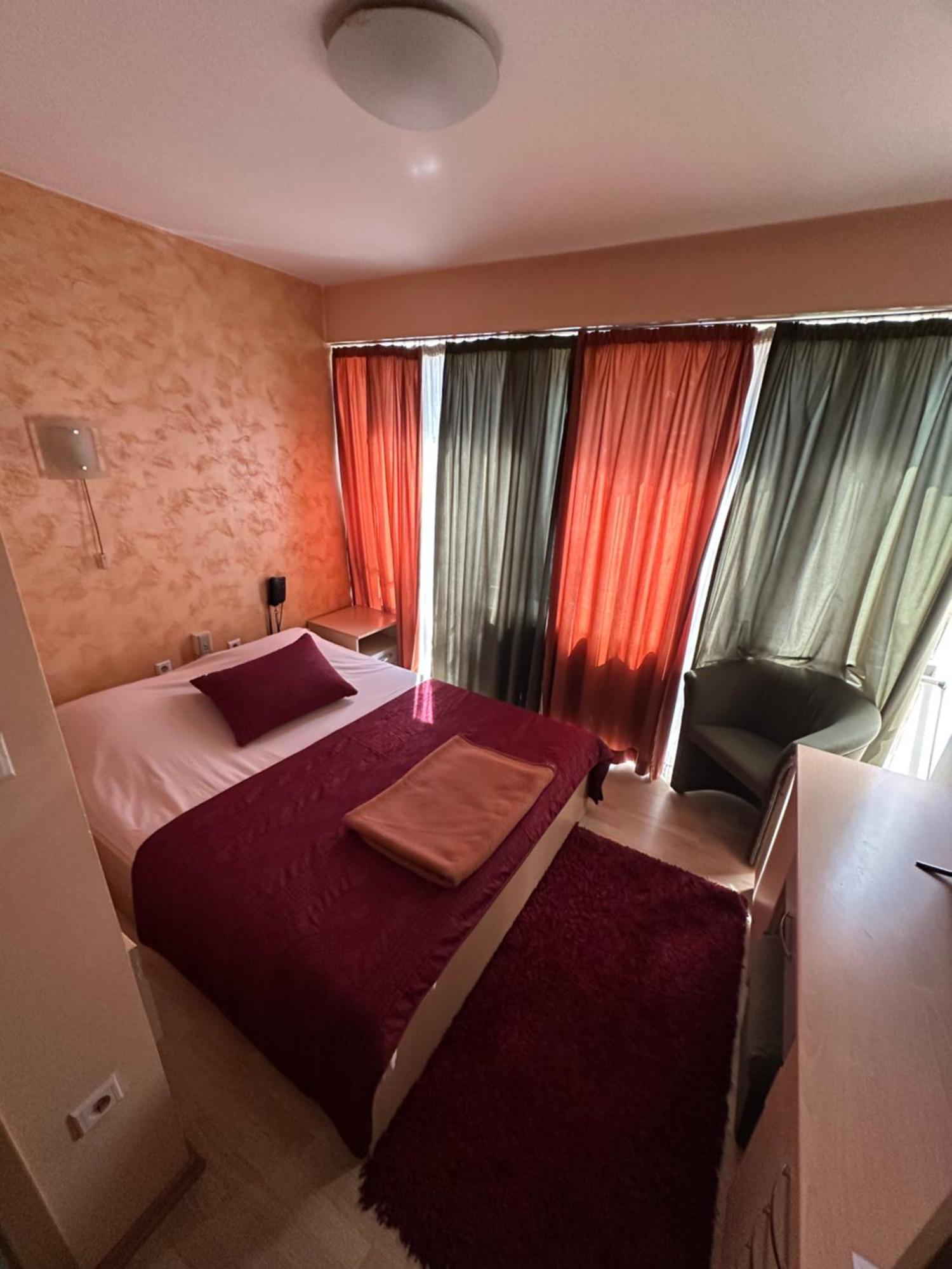 Hotel Brkic Sarajevo Airport - Free Parking Exterior photo