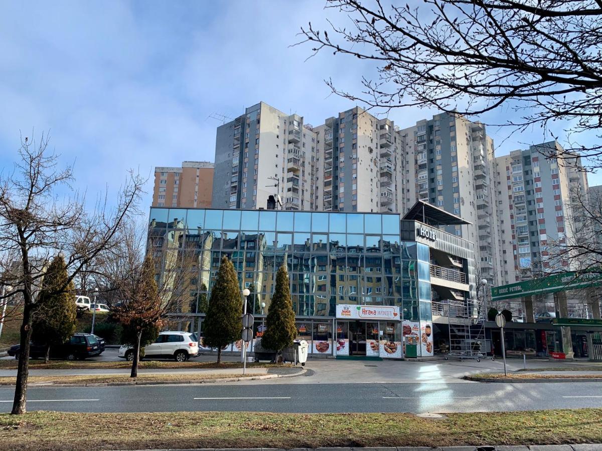 Hotel Brkic Sarajevo Airport - Free Parking Exterior photo